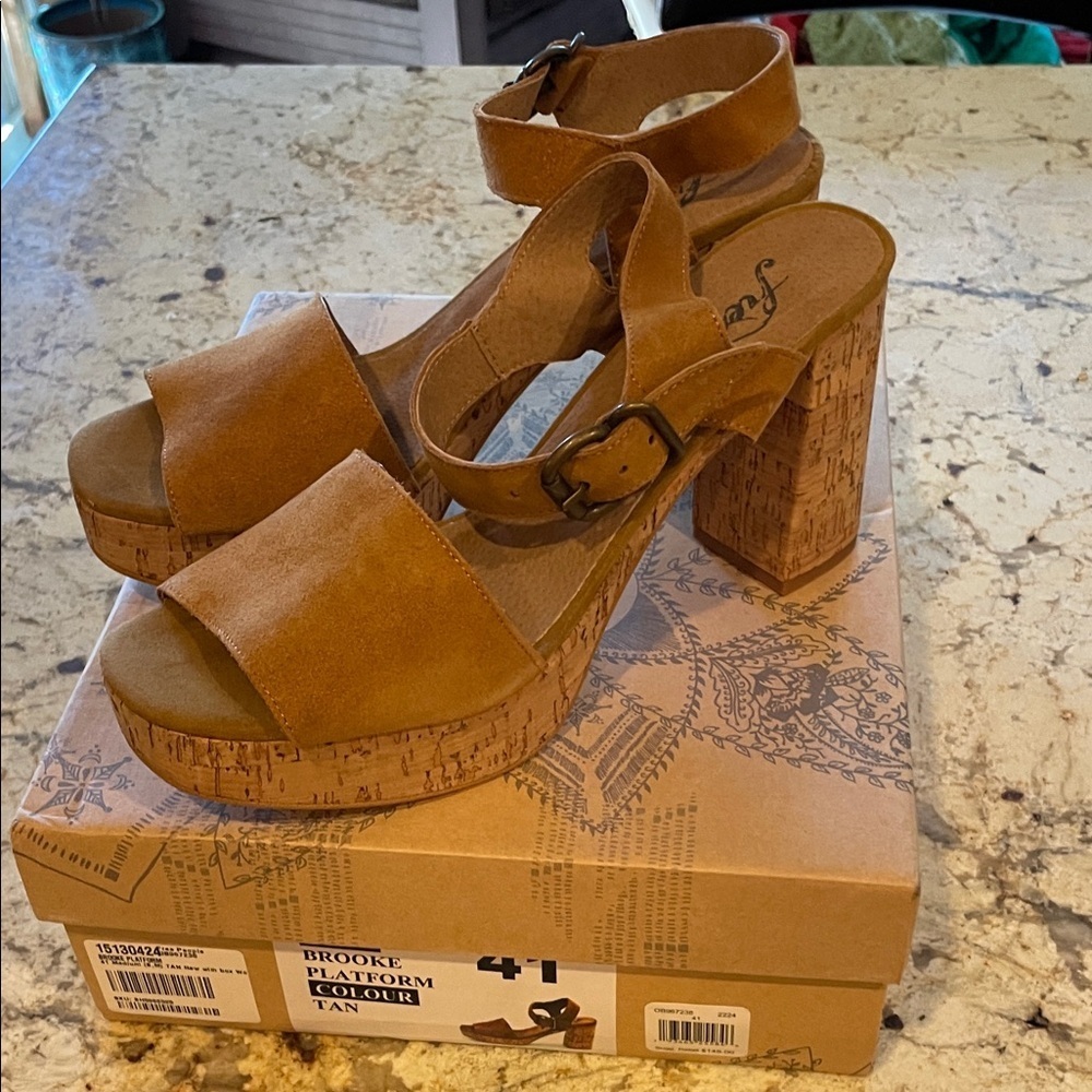Free People Brooke platform